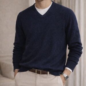Club Room Men's V-Neck Navy Cashmere Sweater